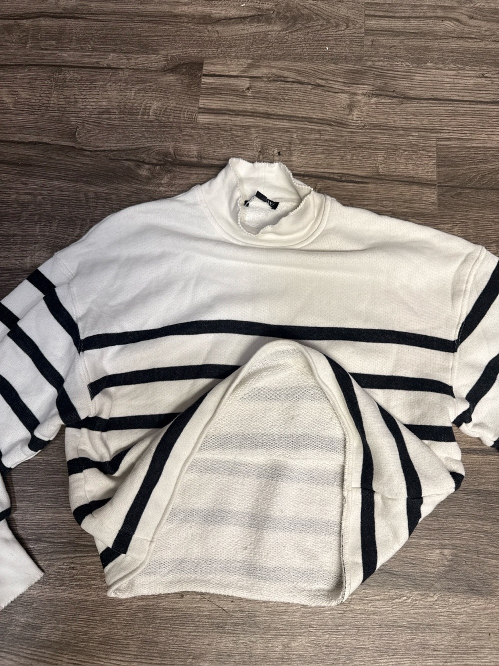 J.Crew Ivory Navy Striped Mock Neck Sweater Women’s Small Coastal Chic - Picture 6 of 6